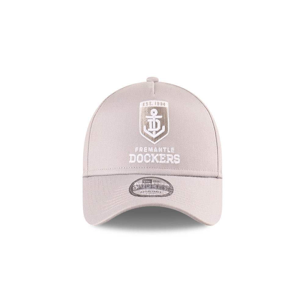 Fremantle Dockers Hat - 2025 Grey White 9Forty A-Frame AFL Snapback Cap - New Era
